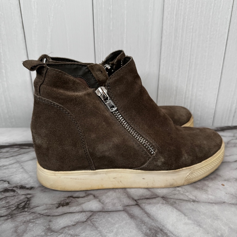 Steve Madden Taupe Suede Ankle Boots